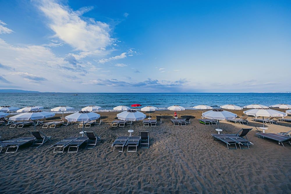 Hotel Golfo del Sole - Follonica - Beach