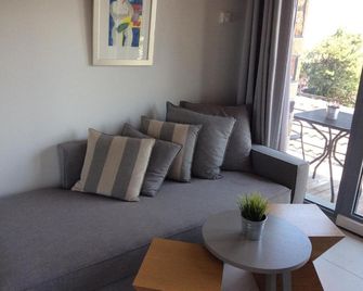 Ktima Faki, The One & Only Destination on Mount Olympus - Litochoron - Wohnzimmer