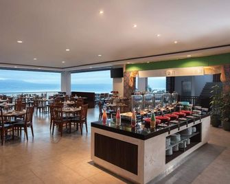 Swiss-Belinn Luwuk - Luwuk - Bar