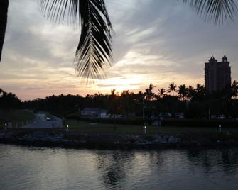 Full access to Atlantis water park - Nassau - Vista externa