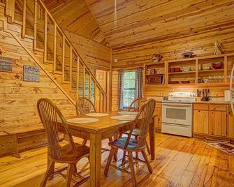 Paradise Hills, Winery Resort & Spa - Blairsville - Dining room