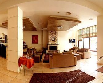 Ahilion Hotel - Kalavryta - Lobby
