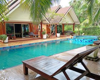 Sunrise Resort - Bang Saphan - Pool