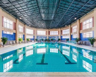 Hulunbeier Tianjiao Hotel - Hulunbuir - Piscina