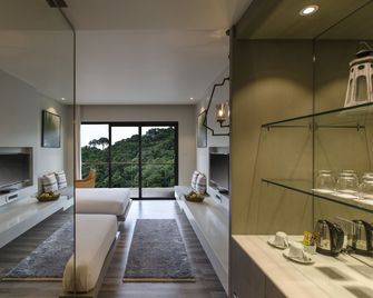 Hotel Ikon Phuket - Sha Extra Plus - Karon