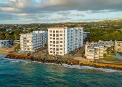 Claje Sunset! Beachfront condo at Victoria del Mar 1E - Rincon - Bâtiment