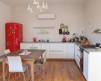 Unique 800 SQF modern, sunny, & inspiring Buenos Aires central spot stress-free. - Buenos Aires - Kitchen