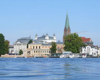 Hotel am Schloß - Schwerin - שירותי מקום האירוח