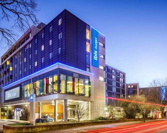 ibis budget London Heathrow Central - Hounslow - בניין