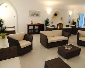 Hotel Cedrino - Dorgali - Living room