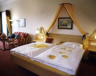 Self-Check-in Hotel VinoQ Mistelbach - Mistelbach - Habitación