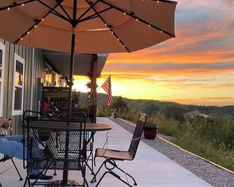 Majestic Retreat Studio - Sturgis - Balkon