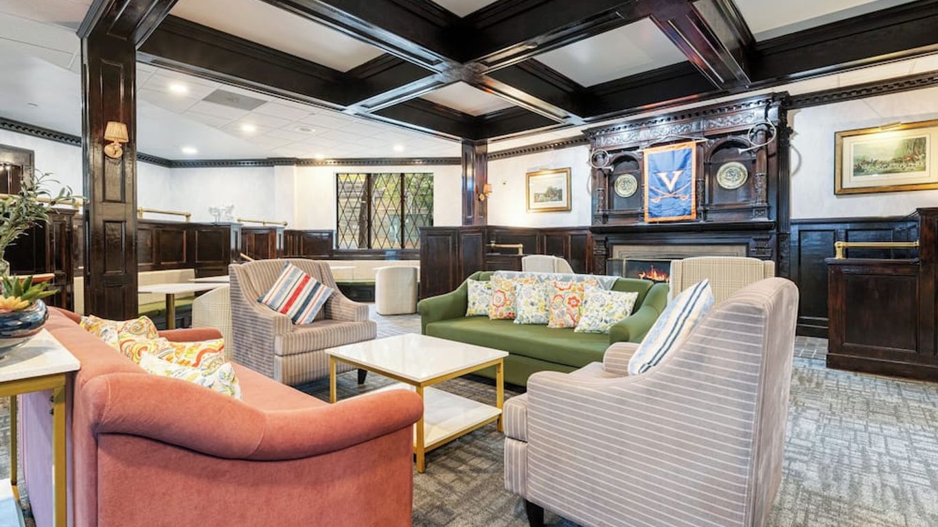 The English Inn of Charlottesville