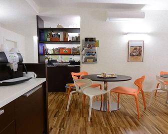Donna Eleonora Residence - Matera - Yemek odası