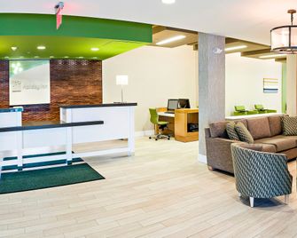 Holiday Inn Salem (I-93 At Exit 2) By IHG - Salem - Lounge