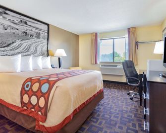 Super 8 by Wyndham Decorah - Decorah - Schlafzimmer
