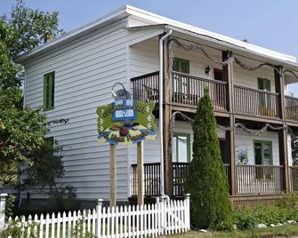 Gite au Vieux Pommier - Tadoussac - Building