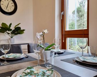 Cois Easa - By the Falls, Collooney, Sligo - Collooney - Comedor
