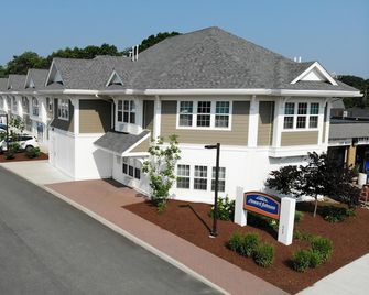 Howard Johnson by Wyndham Quincy/Boston - Quincy - Gebouw