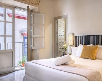 Hotel Boutique Casas de Santa Cruz - Seville - Bedroom