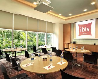 ibis Navi Mumbai - Navi Mumbai - Neuvotteluhuone
