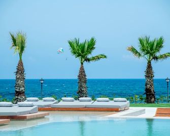 Senseana Sea Side Resort & Aquadventure - Hersonissos - Uima-allas