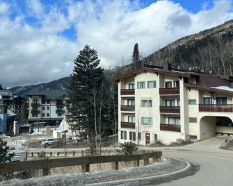 Spacious Shredder`s Lounge - Taos Ski Valley - Edificio