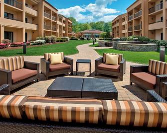 Courtyard by Marriott Boston Andover - Andover - Patio