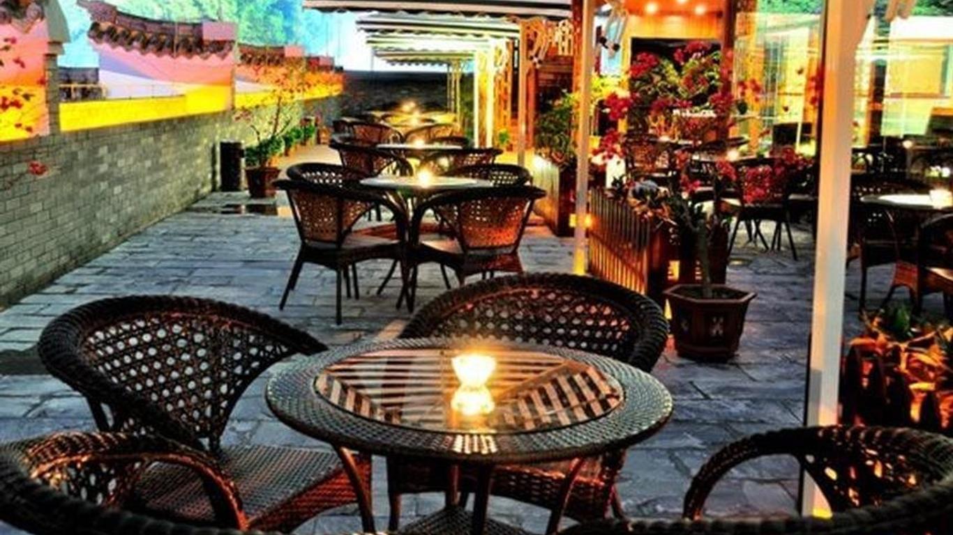 Elite Garden Hotel