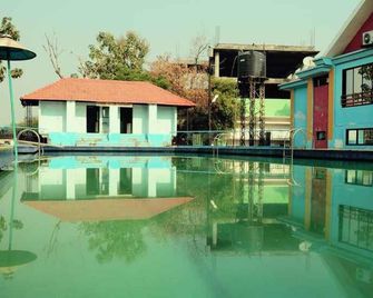 Sanjay Motels I Pvt Ltd (Adults Only) - Benarés - Piscina
