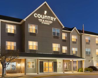 Country Inn & Suites by Radisson, Kearney, NE - Kearney - Gebäude