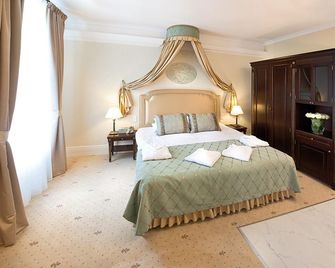 Hotel Palac Romantyczny - Łysomice - Bedroom