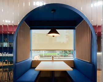 ibis Styles Poissy Paris - Пуассі - Будівля