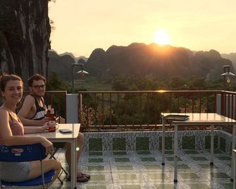 Limestone View Homestay - Ninh Binh - Balcó