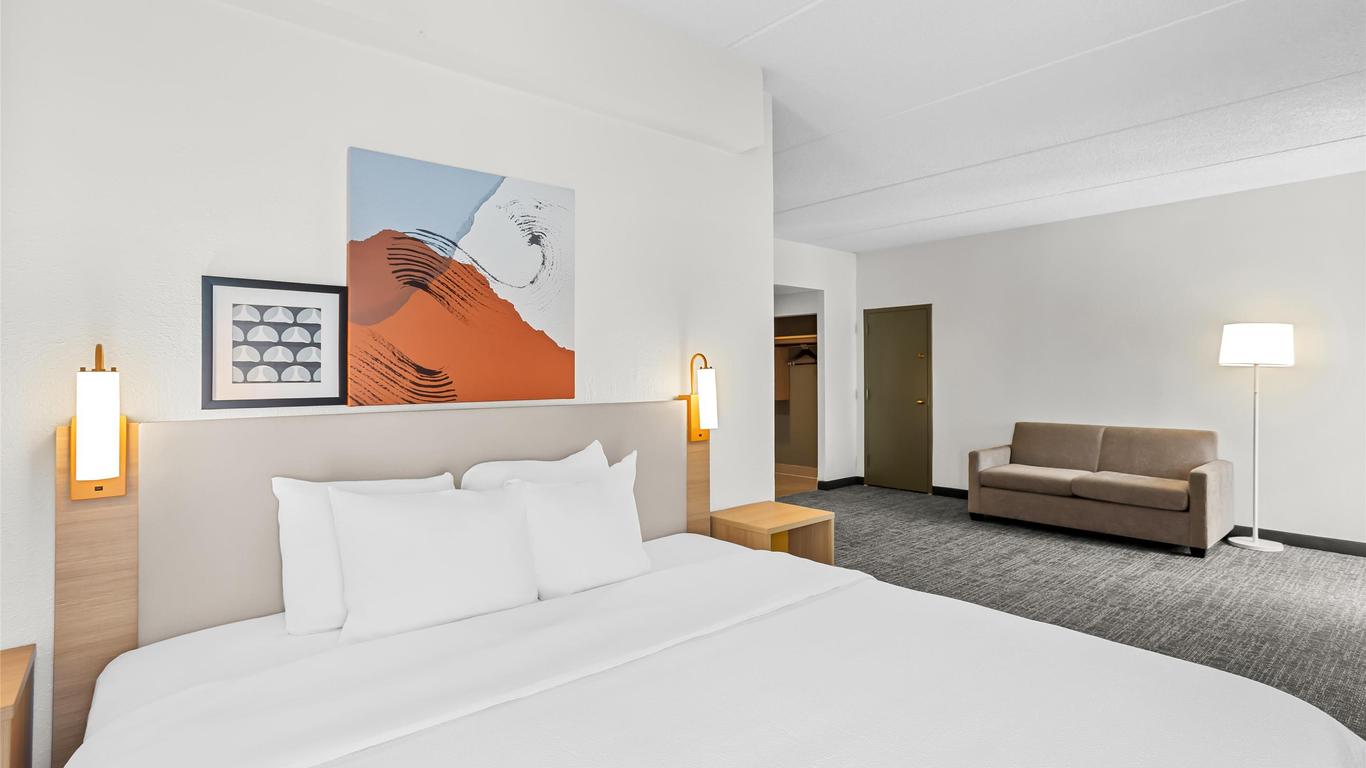Spark by Hilton Des Plaines Chicago O'Hare