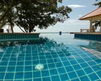 Heaven Beach Koh Samui - קו מאט סם - בריכה