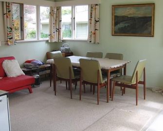 Cottage near Lake Taupo on Tauranga Taupo River - Turangi - Essbereich