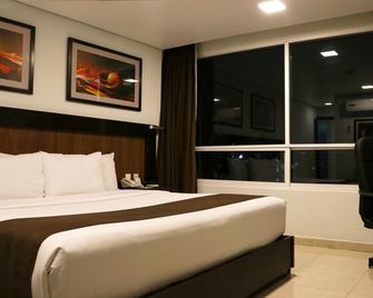 Hotel & Suites Pf - Meksyk