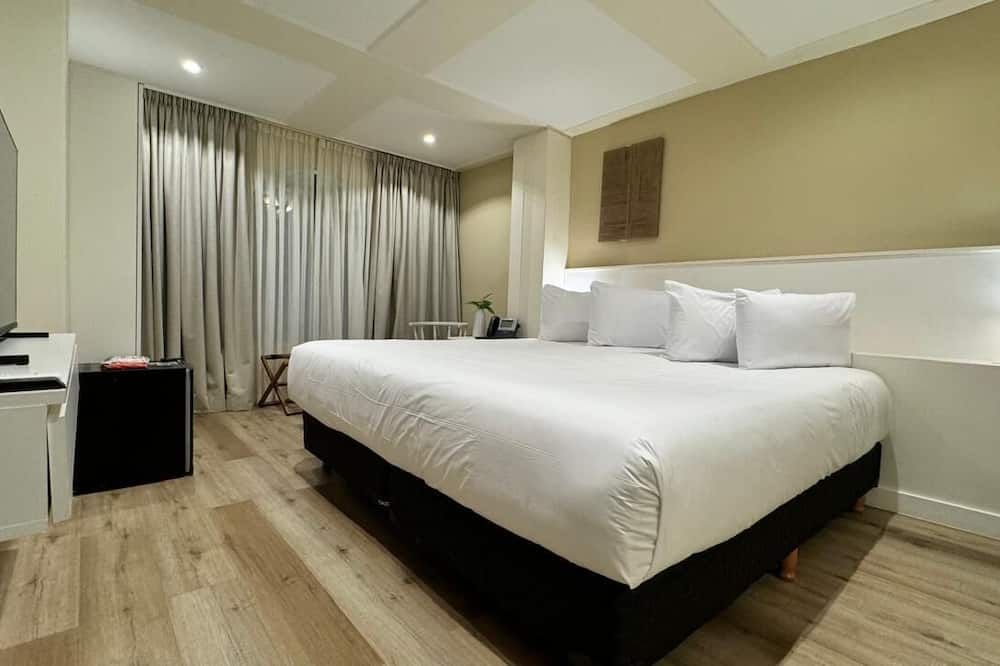 Gardi Hotel & Suites