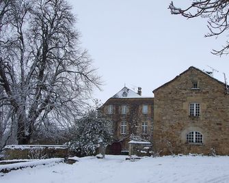 House: barn facing a castle in unspoilt countryside - Sévérac-d'Aveyron - Bâtiment