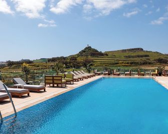 Reef Hotel & Spa - Marsalforn - Basen
