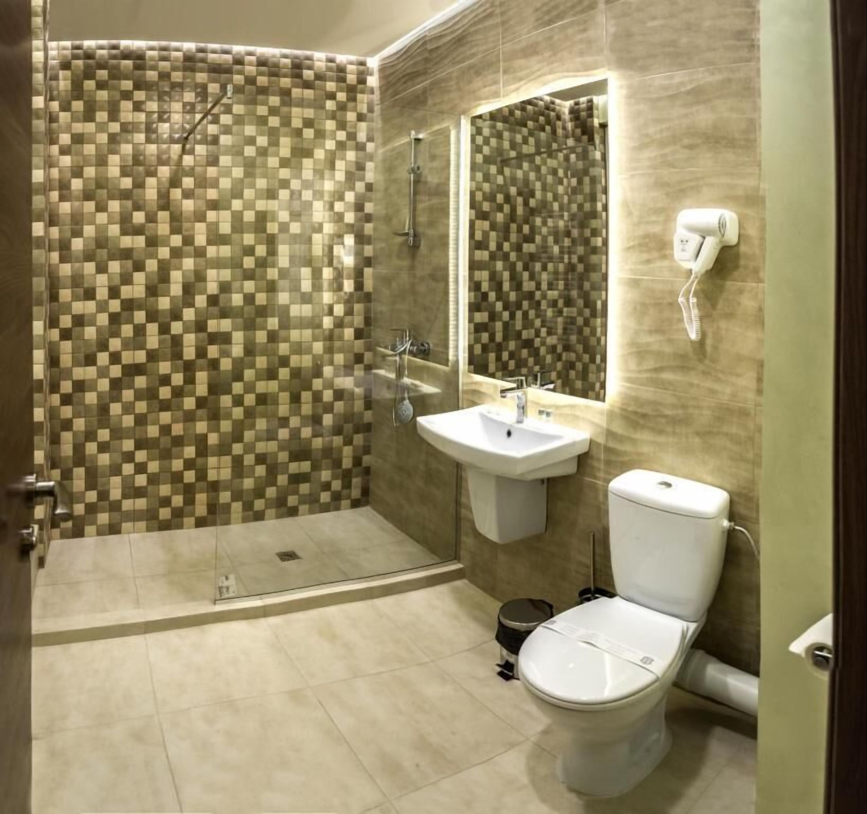 Monopoly Hotel - Otopeni