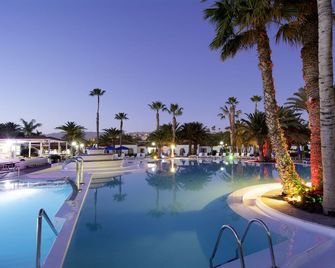 eó Suite Hotel Jardin Dorado - מספלומס - בריכה