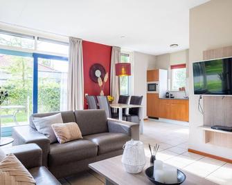 Detached House With Sauna and Whirlpool From Hoorn - Andijk - Sala de estar
