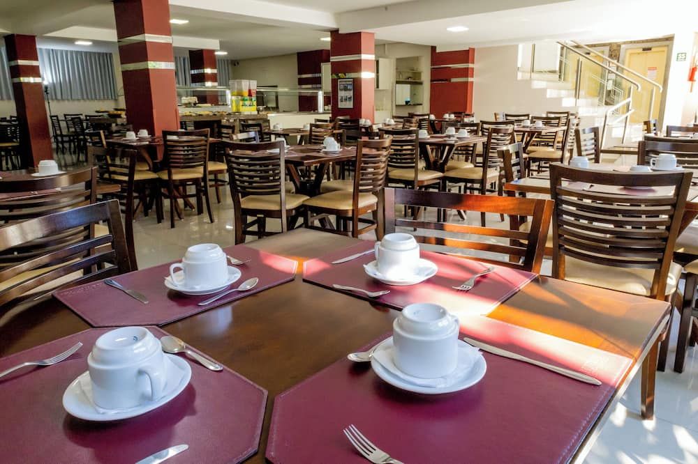 SJ Tour - San Juan Foz do Iguaçu - פוז דו איגוואסו - מסעדה