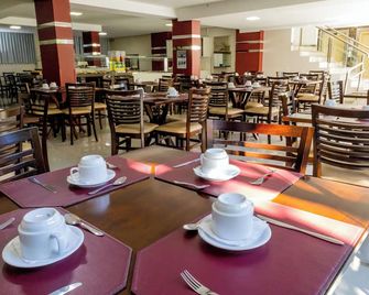 SJ Tour - San Juan Foz do Iguaçu - פוז דו איגוואסו - מסעדה