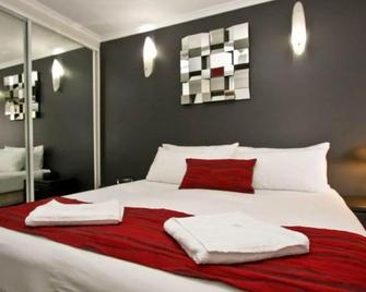 Nautilos On The Harbour - Newcastle