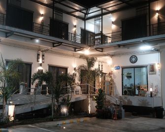 Tonkhing House - Nakhon Pathom - Budova