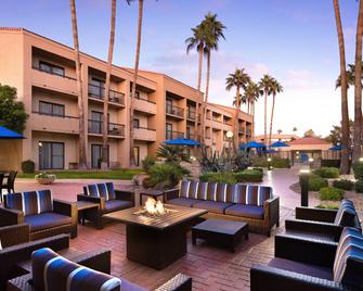 Courtyard by Marriott Phoenix North - Phoenix - Uteplats