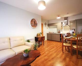 Cosy Ancoats Apartment in Central Manchester - Mánchester - Sala de estar